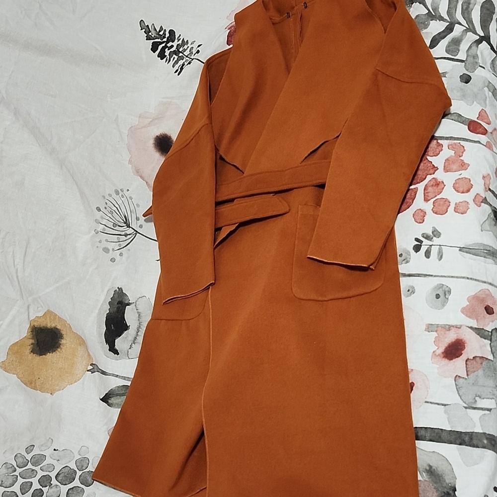 Jacket with belt